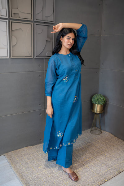 Indrani Kurta Set – Deep Blue Floral Embroidered Cotton by Tanauri