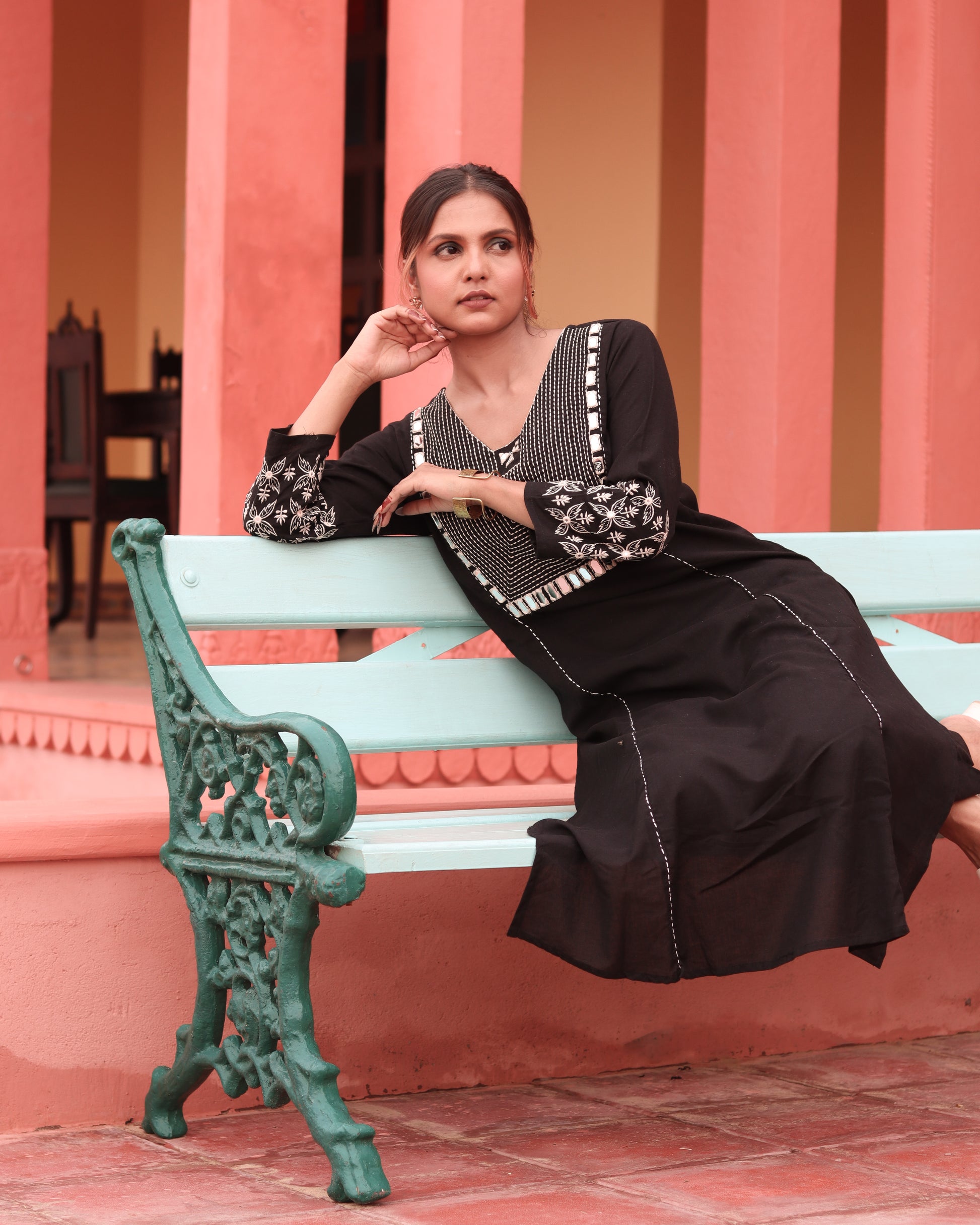 Women’s Black Cotton Blend Kurta Set – Festive & Formal Wear