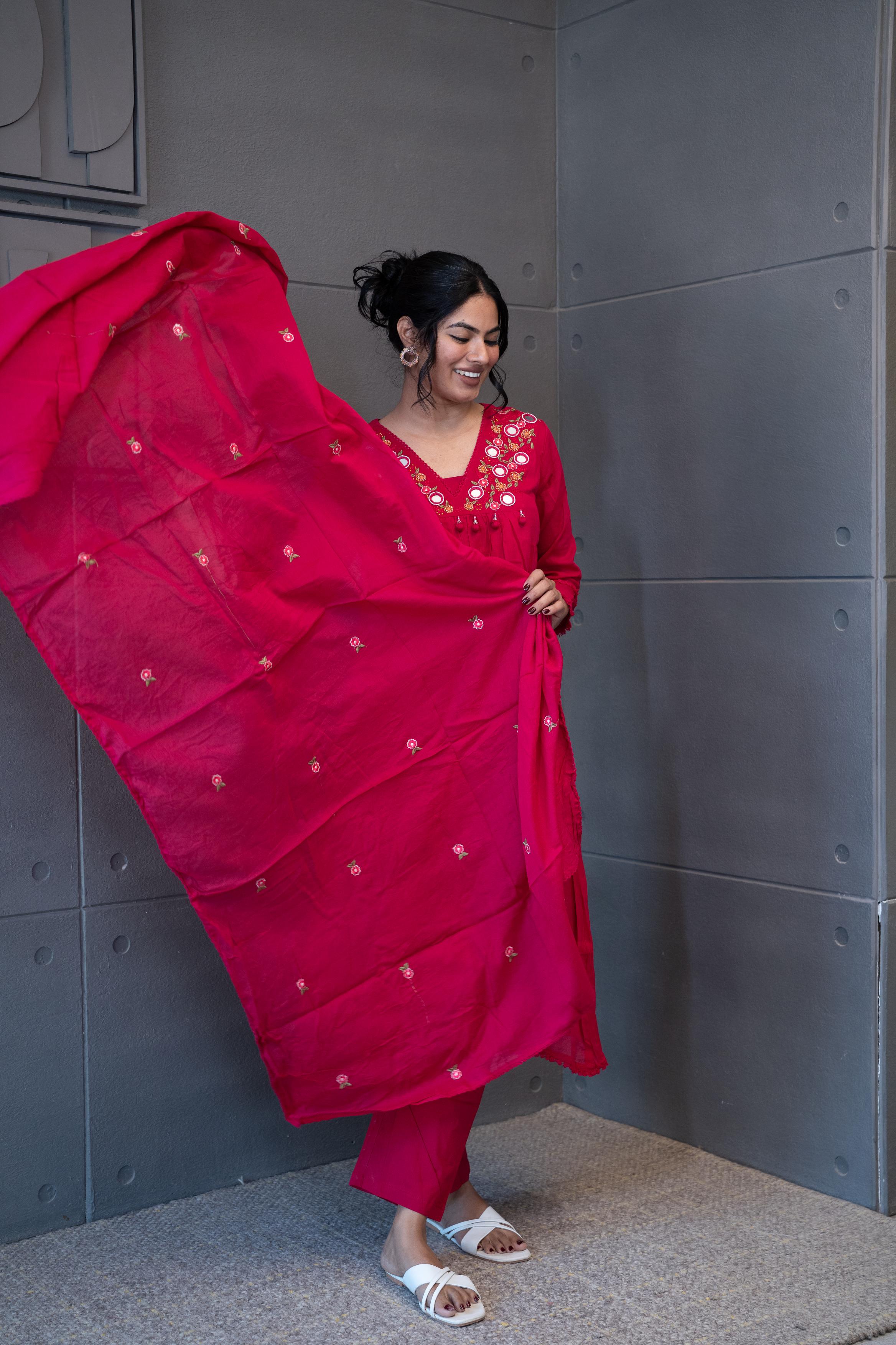 Tanauri Gulaabi Glam Dupatta Set: Elegant bright pink cotton ethnic wear set with embroidered kurti and matching dupatta. Perfect Indian casual outfit.