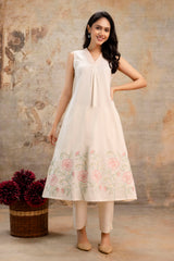 Tanauri Women’s Sleeveless Floral Kurta Set – Pastel A-Line Design