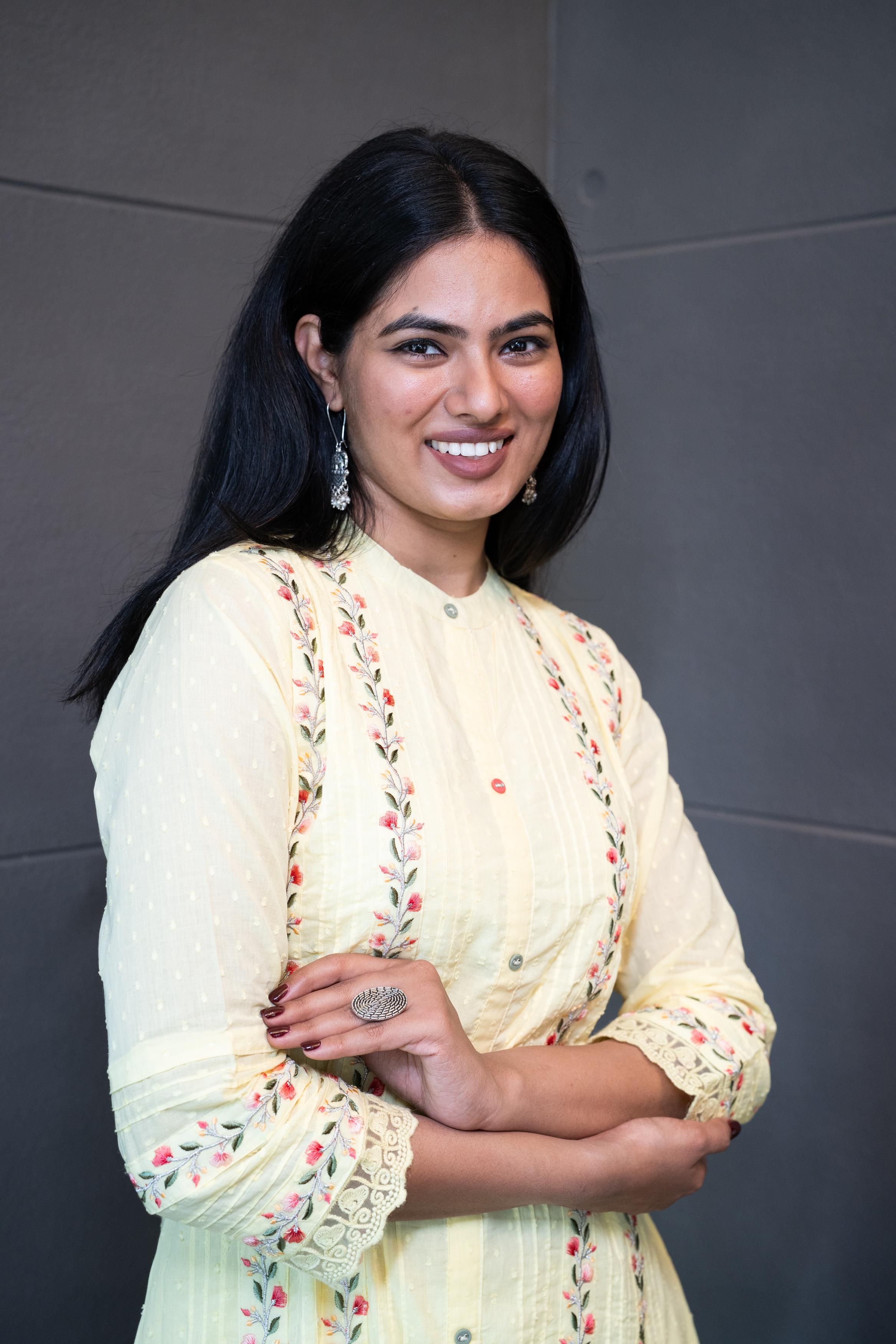 Tanauri Sun Dew Dupatta Set: Elegant light yellow cotton ethnic wear set with embroidered kurti and matching dupatta. Perfect Indian casual outfit.