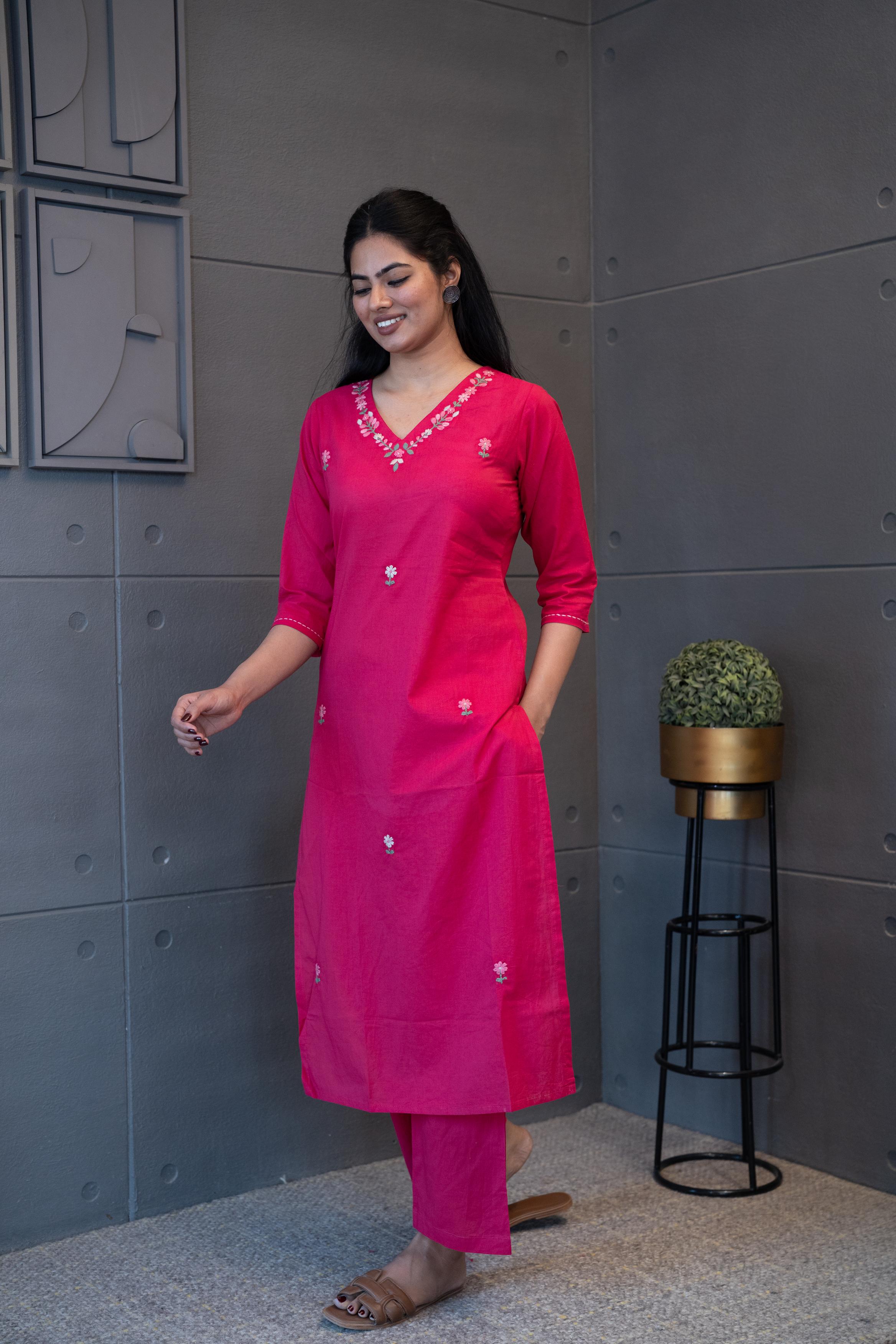 Noori Dupatta Set by Tanauri: Pink cotton three-piece suit with embroidered V-neckline and matching textured dupatta