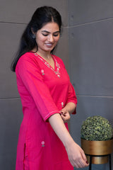 Tanauri Noori Dupatta Set: Elegant pink cotton ethnic wear set with embroidered kurti and matching dupatta. Perfect Indian casual outfit.