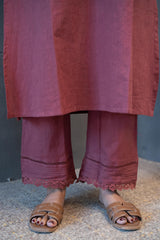 Detailed view of the rich, melange cotton fabric texture of the Tanauri Mauve Melange Kurta Set