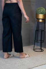 Women’s black drawstring pants with pockets