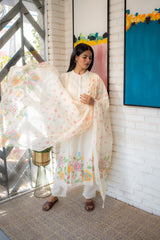 Chandrika Dupatta Set – White Floral Embroidered Cotton Kurta by Tanauri