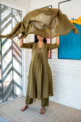 Tanauri Olive Green Cotton Kurta with Coordinated Dupatta