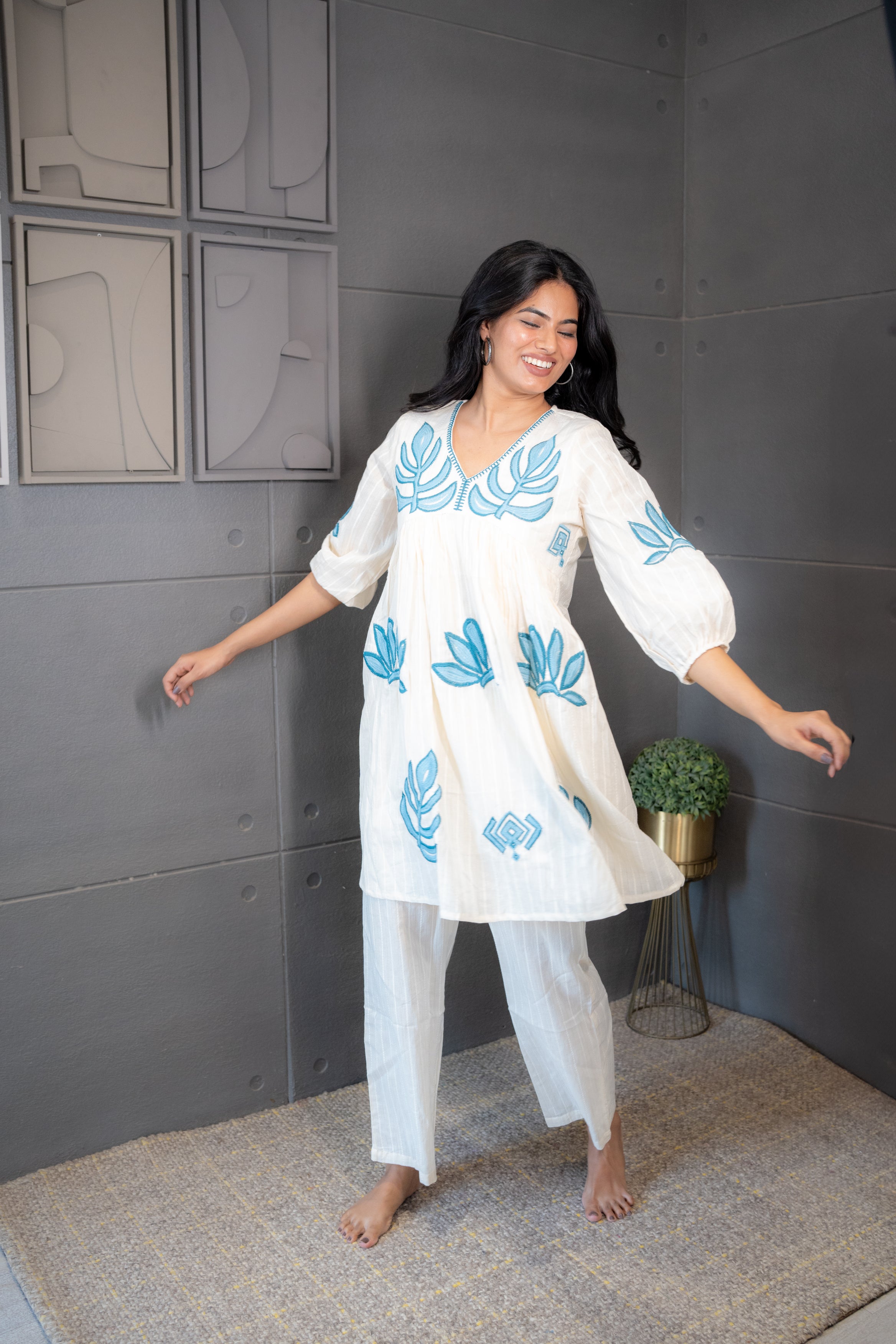 Kaya Co-ord Set – Ivory Blue Lotus Embroidered Cotton Kurta Set by Tanauri