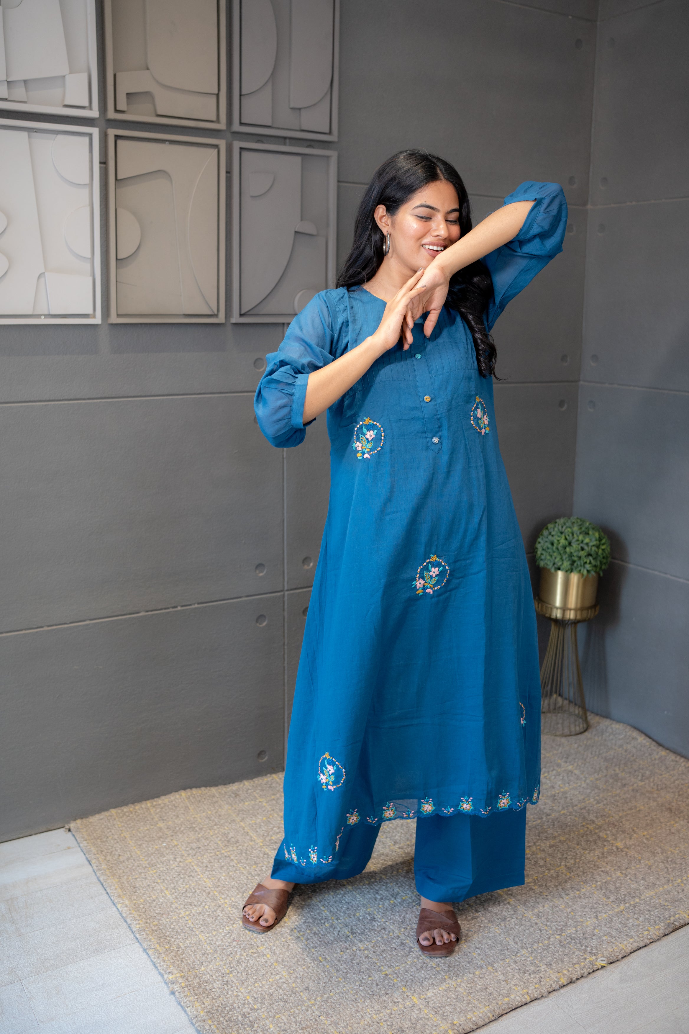 Tanauri Indrani Blue Floral Cotton Kurta Set