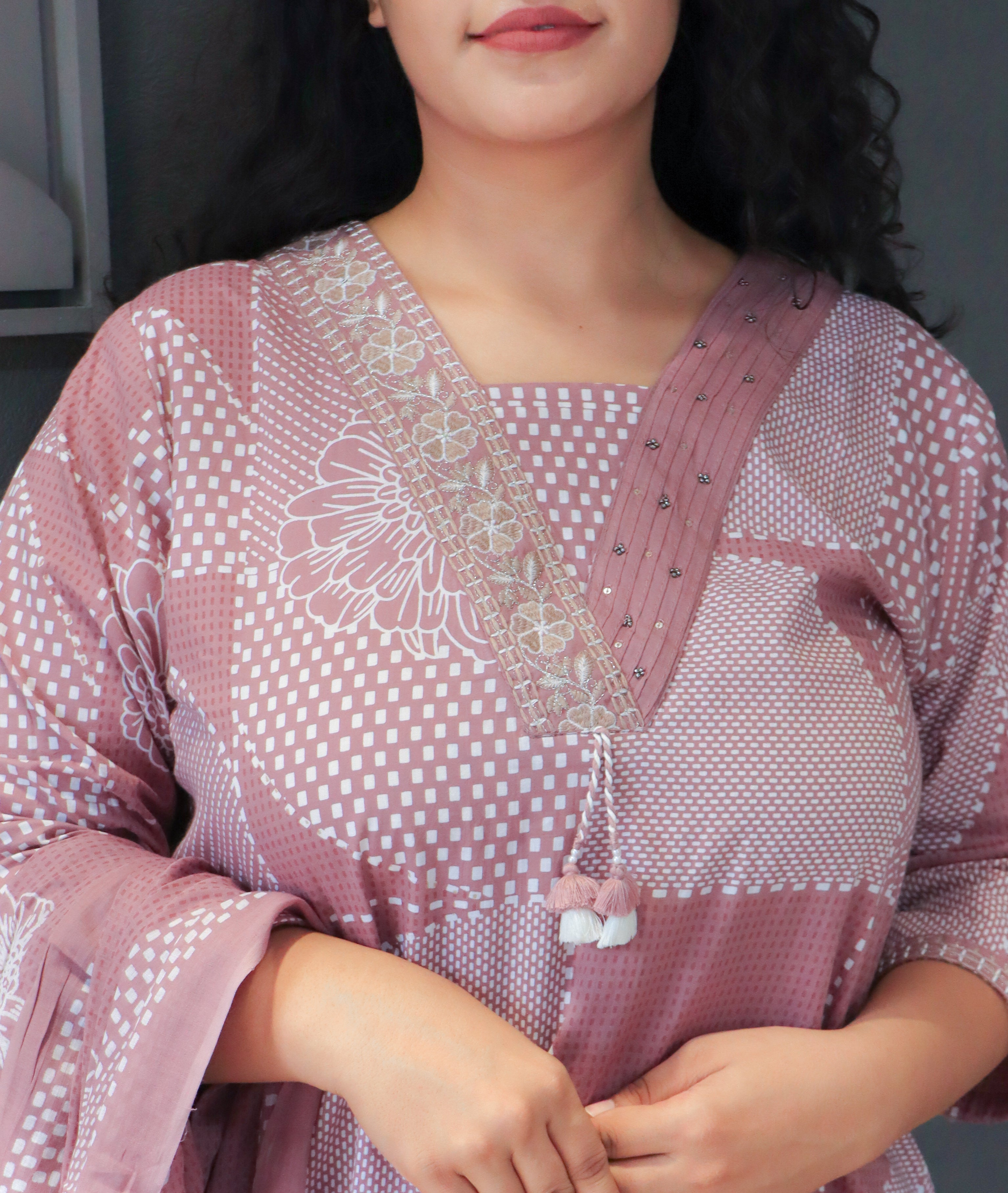 Nayab Dupatta Set (Big Size) – complete mauve printed cotton kurta and dupatta combo.