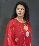 Tanauri Rangtaari Threads Dupatta Set – handcrafted red cotton kurta and dupatta ensemble.