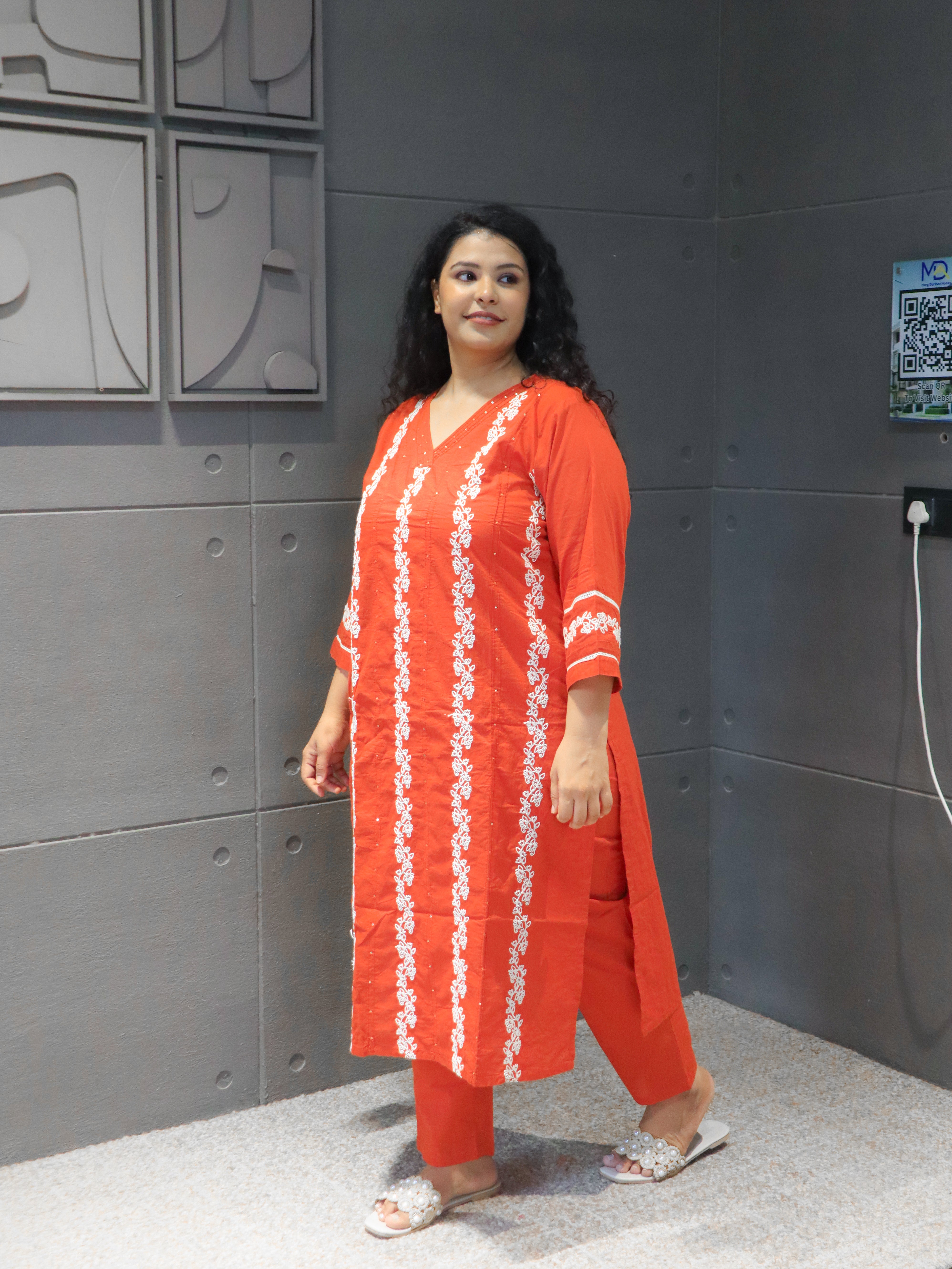 Kesariya Dupatta Set – vibrant orange cotton kurta with white embroidery by Tanauri.