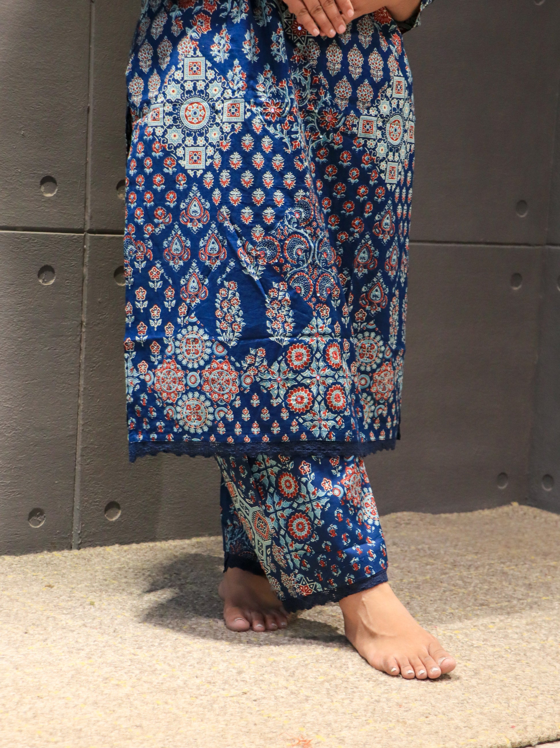 Jarokha - Kurta Set