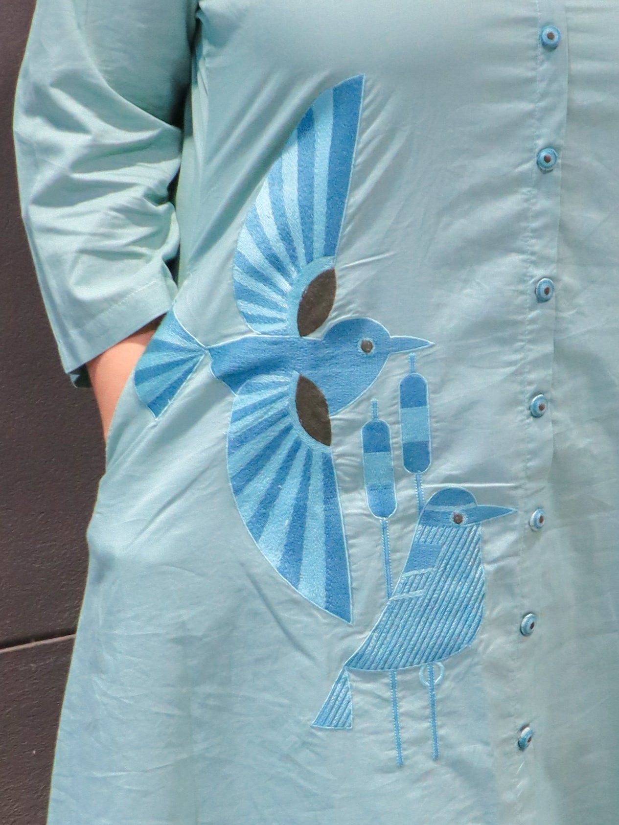 Back design of mint green bird embroidered cotton kurta set – Aquateel by Tanauri.