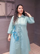 Intricate bird embroidery on mint green cotton fabric – Tanauri Aquateel Kurta Set.
