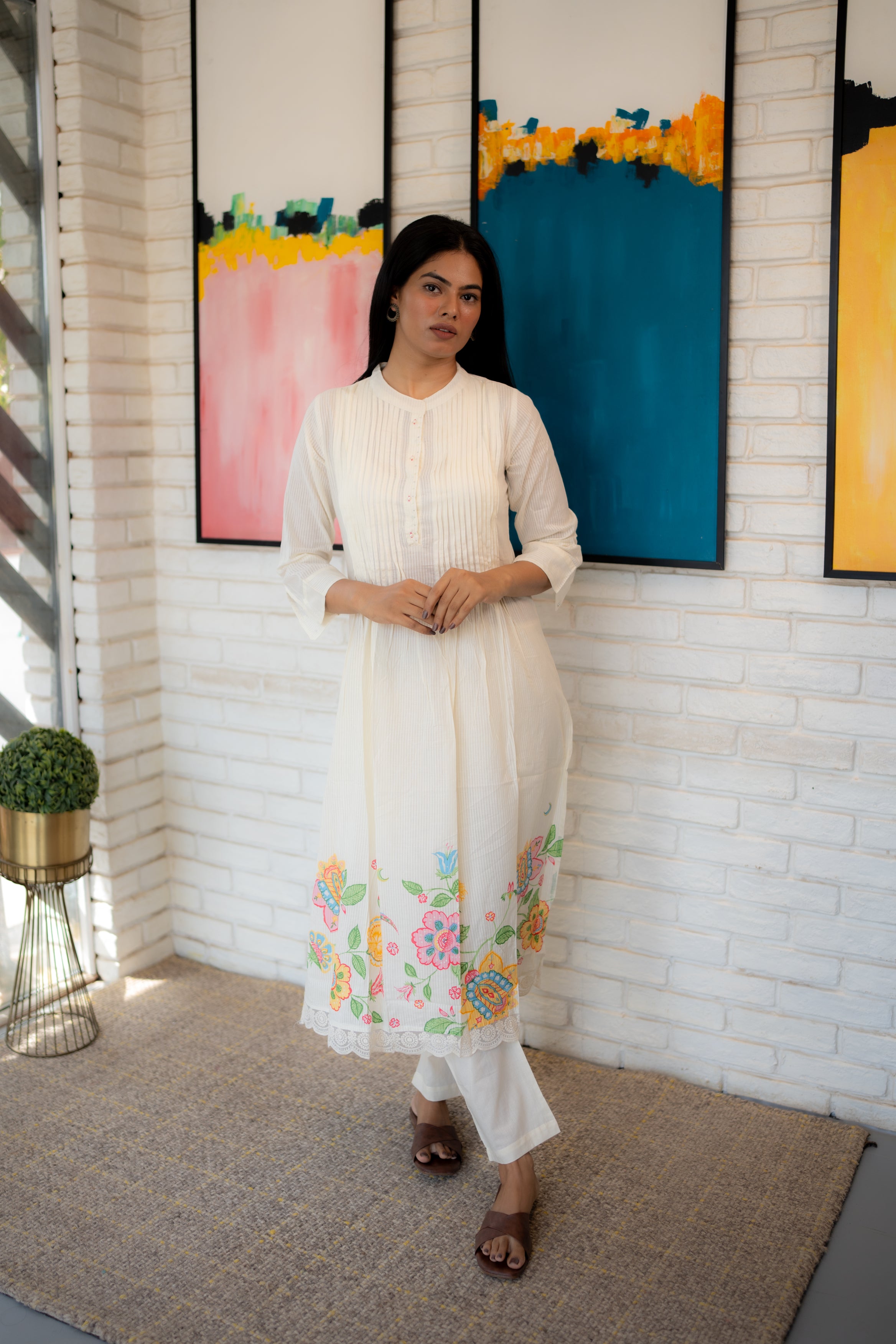 Tanauri Chandrika White Embroidered Kurta and Dupatta Set