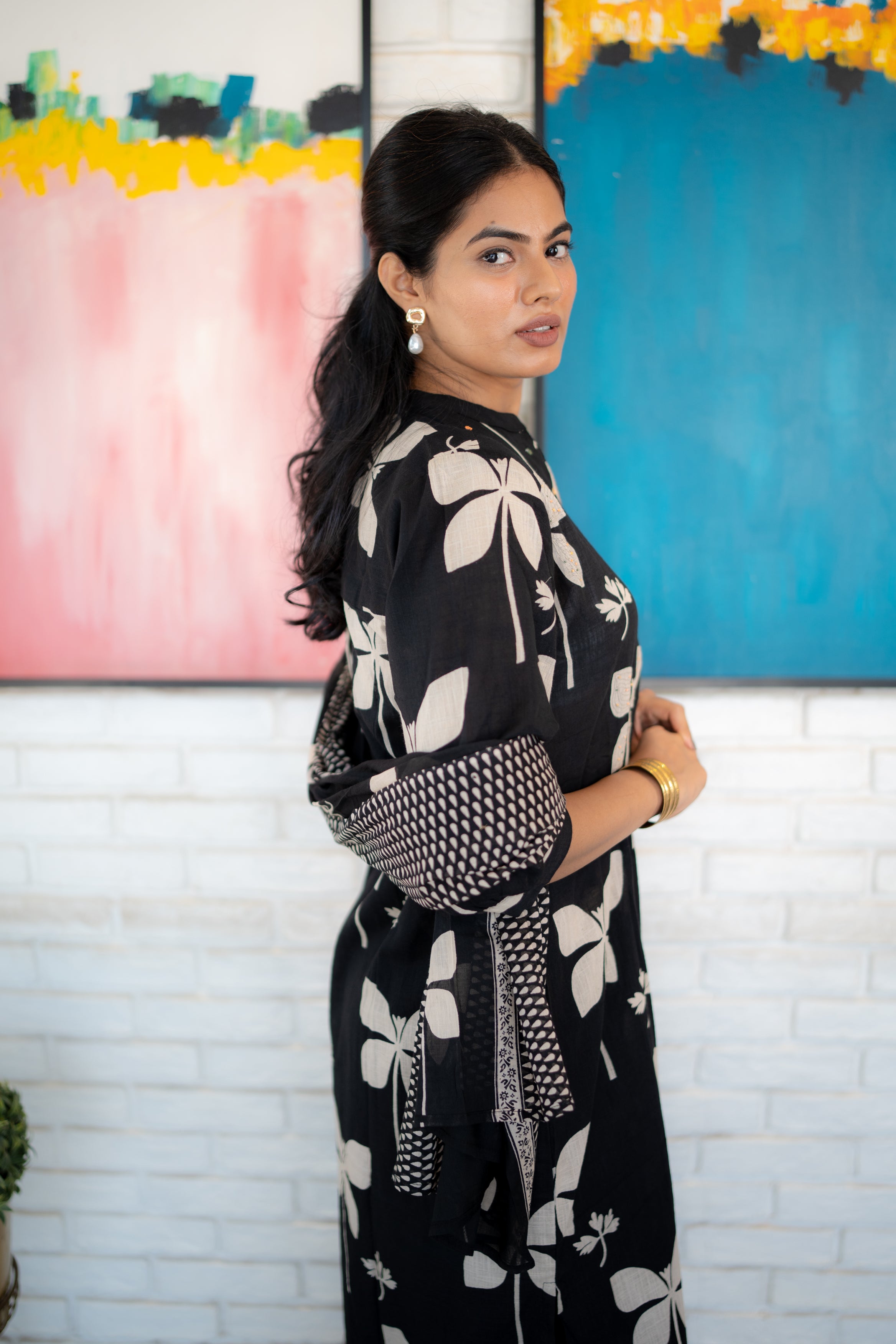 Tanauri Gulabkali Kurta and Dupatta Set in Black