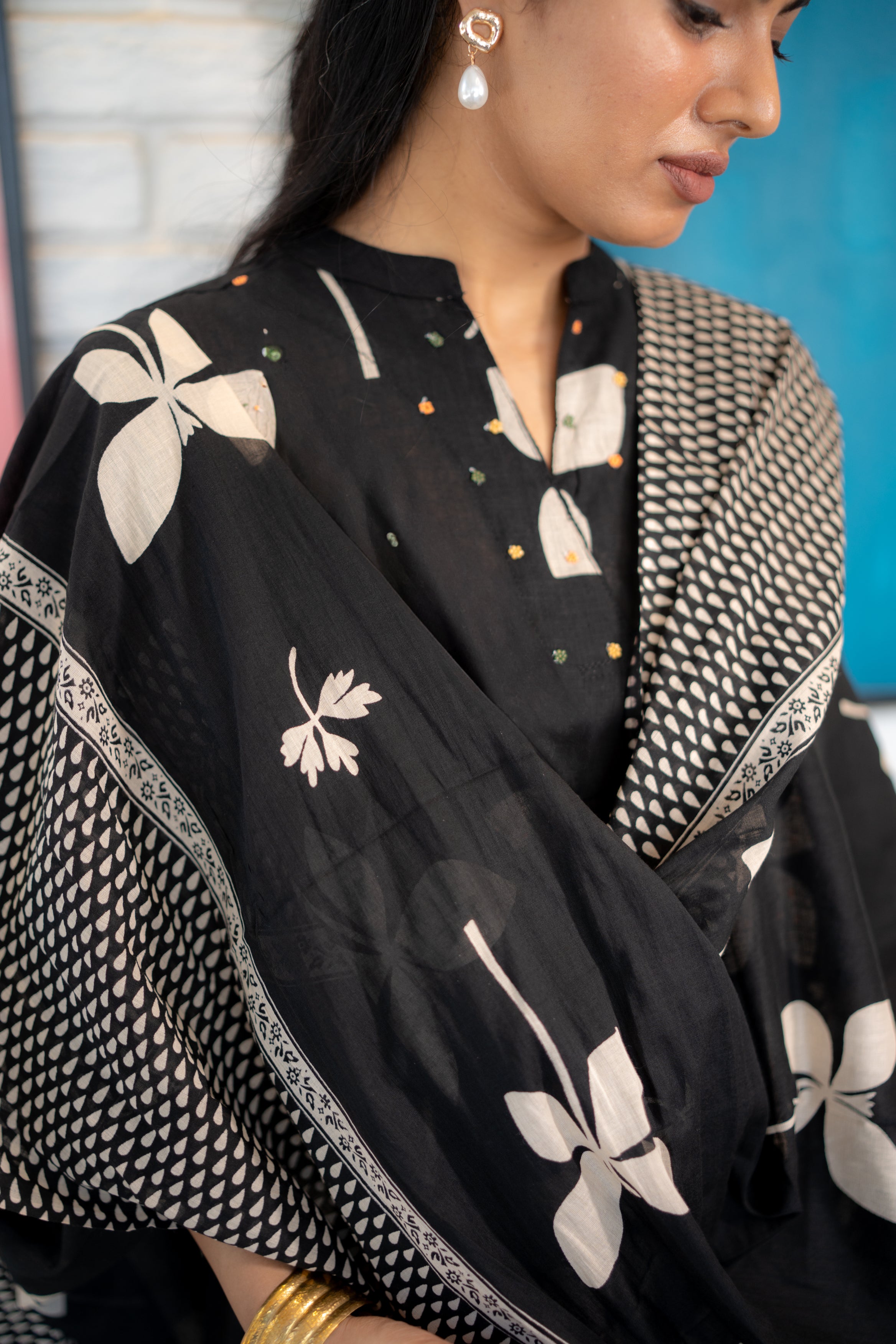 Black Cotton Floral Print Kurta Set with Dupatta – Tanauri